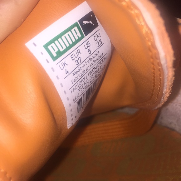 Puma - Picture 4 of 4